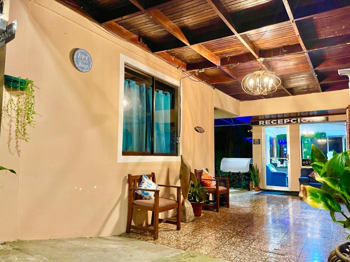 Hotel Beachfront Vista Hermosa ハコ エクステリア 写真