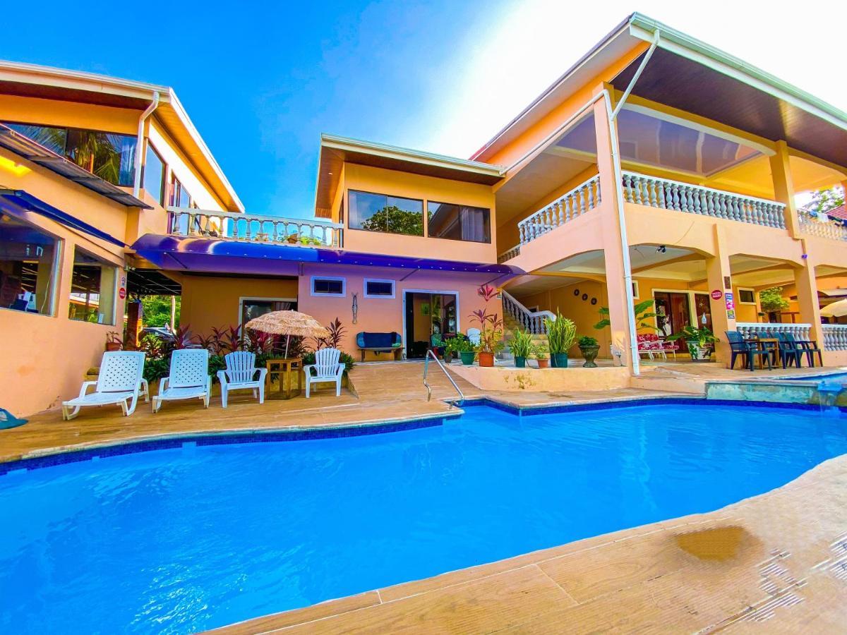 Hotel Beachfront Vista Hermosa ハコ エクステリア 写真