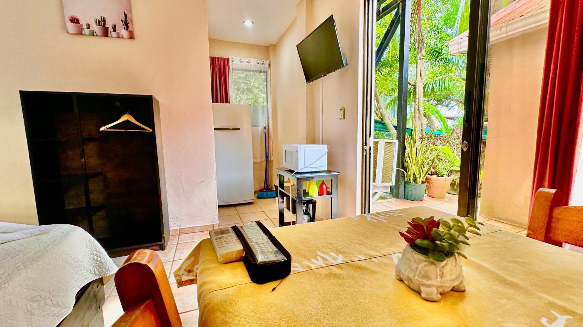 Hotel Beachfront Vista Hermosa ハコ エクステリア 写真